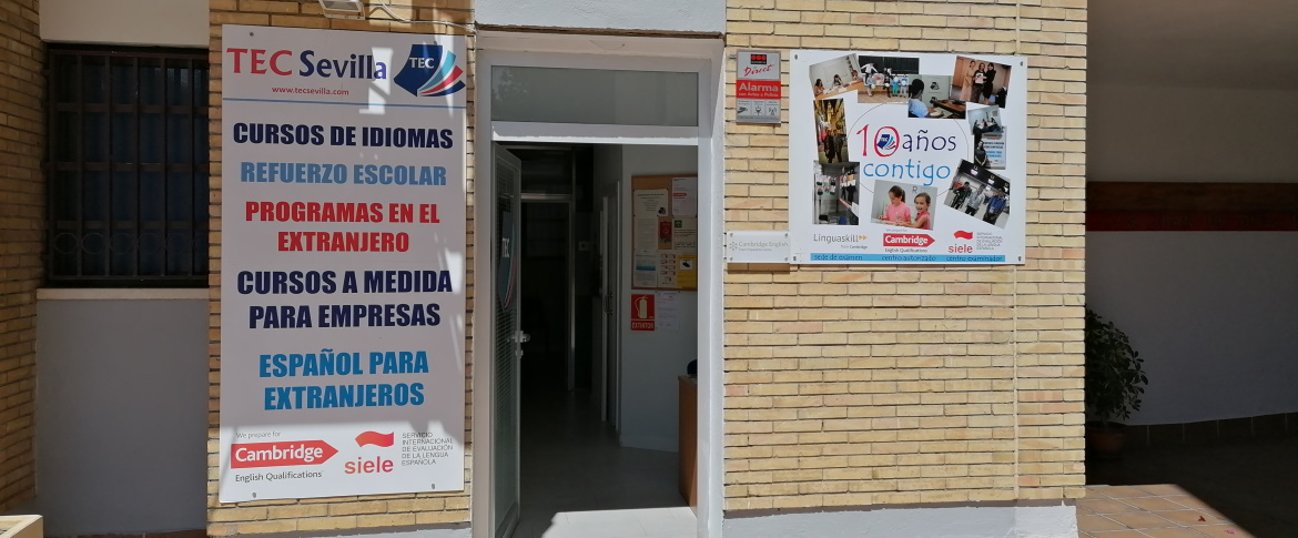 Fachada de la escuela Technical English Centre
